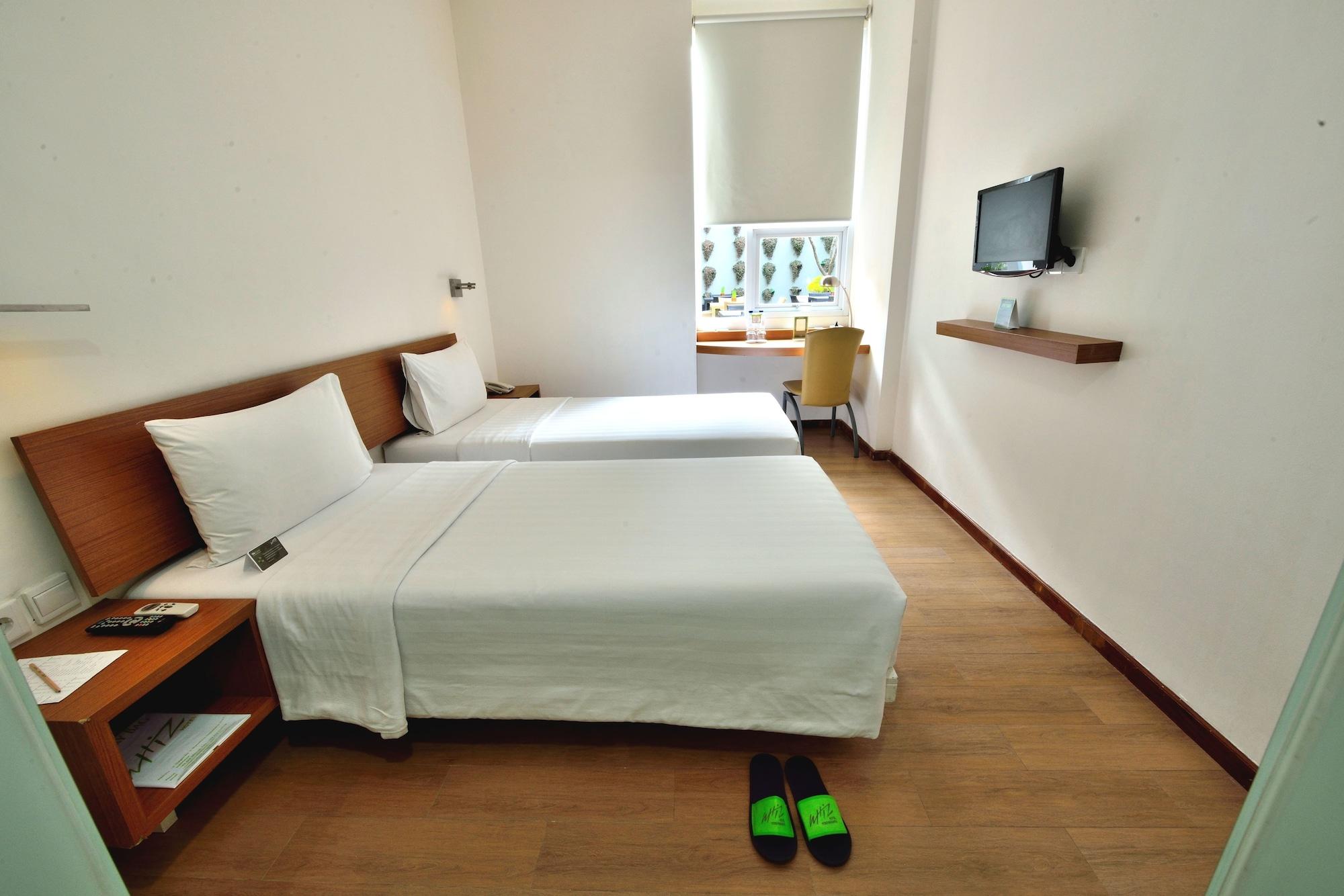 Whiz Hotel Malioboro Yogyakarta Exterior foto