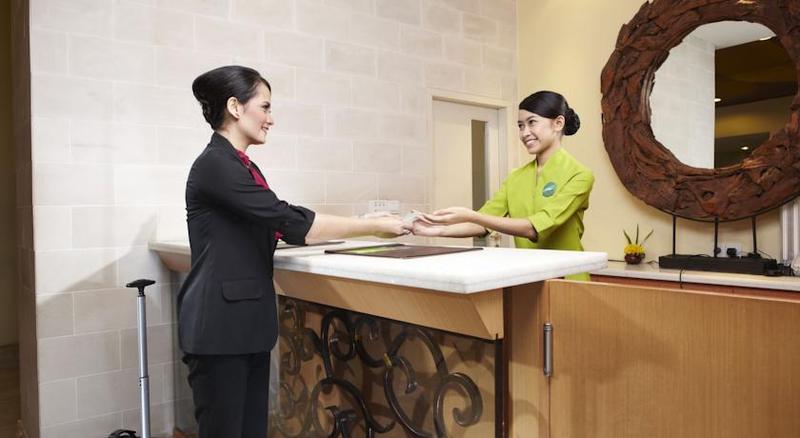 Whiz Hotel Malioboro Yogyakarta Exterior foto