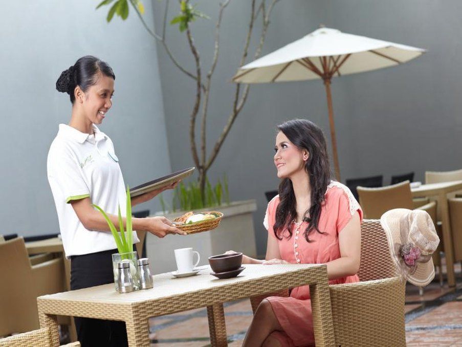 Whiz Hotel Malioboro Yogyakarta Exterior foto